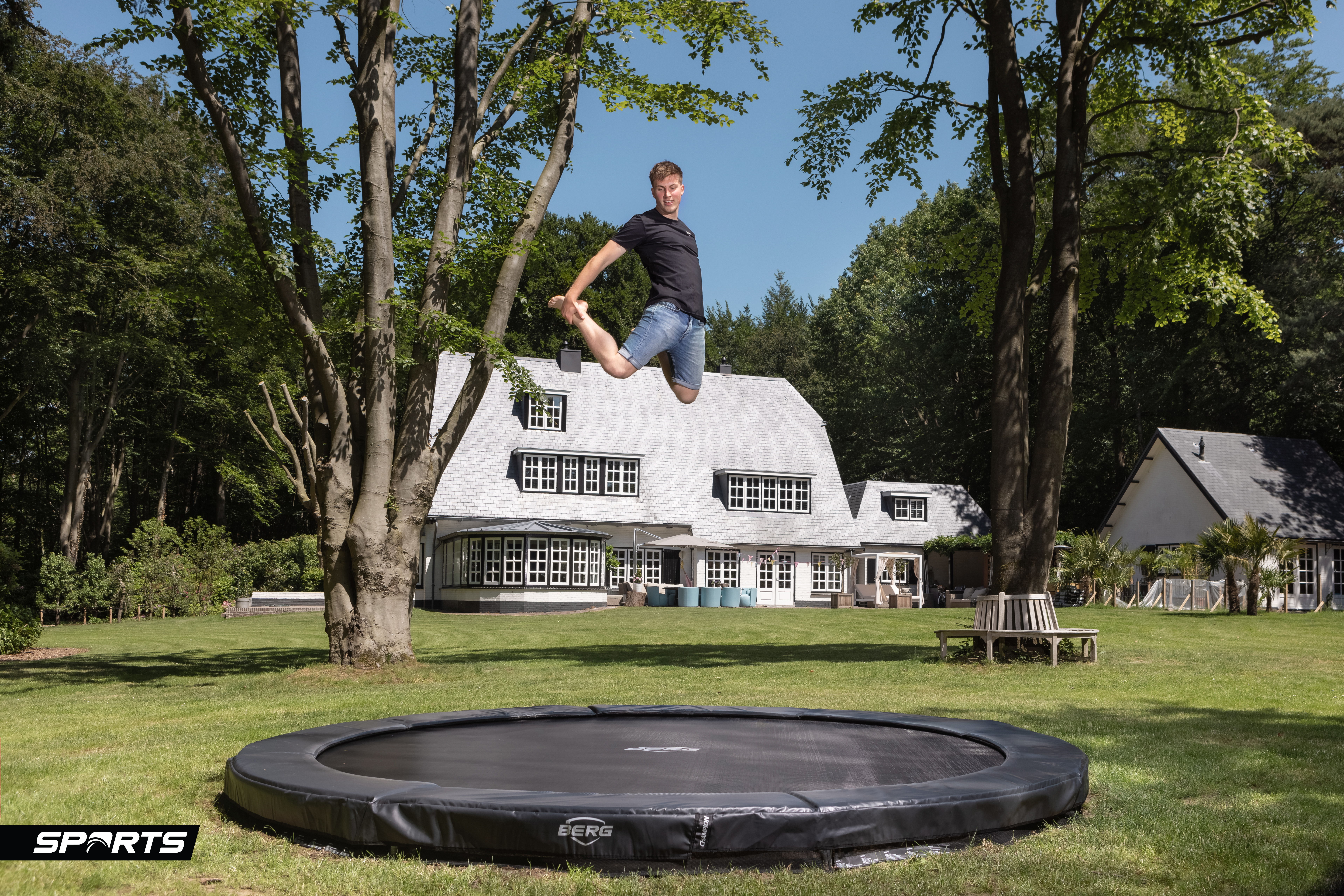 Inground clearance trampolin berg